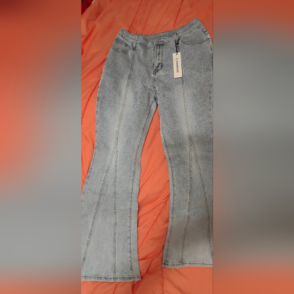 Commense High Rise Light Blue Jeans - Picture 9 of 9